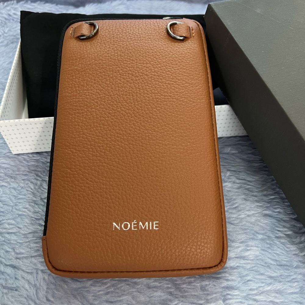 NOÉMIE CLUTCH POUCH